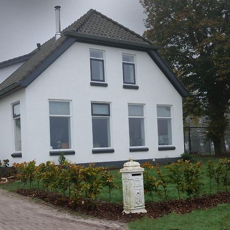 Bed & Breakfast By Patty Nieuw-Amsterdam Exterior foto